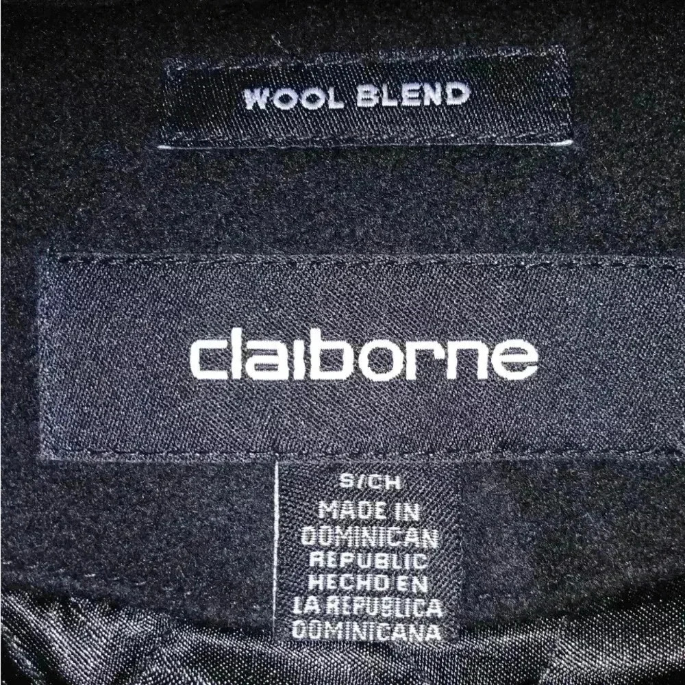 Men's New Claiborne Wool-Blend Black Double Breasted Pea Coat Size:
Small - Picture 4 of 6